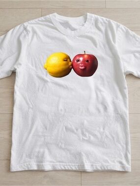 Funny Fruit Kiss Graphic Tee Cute Apple Lemon Top Gildan T-shirt
